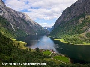 The-Naroyfjorden-credit_ Oyvind Heen - Visitnorway.com_web