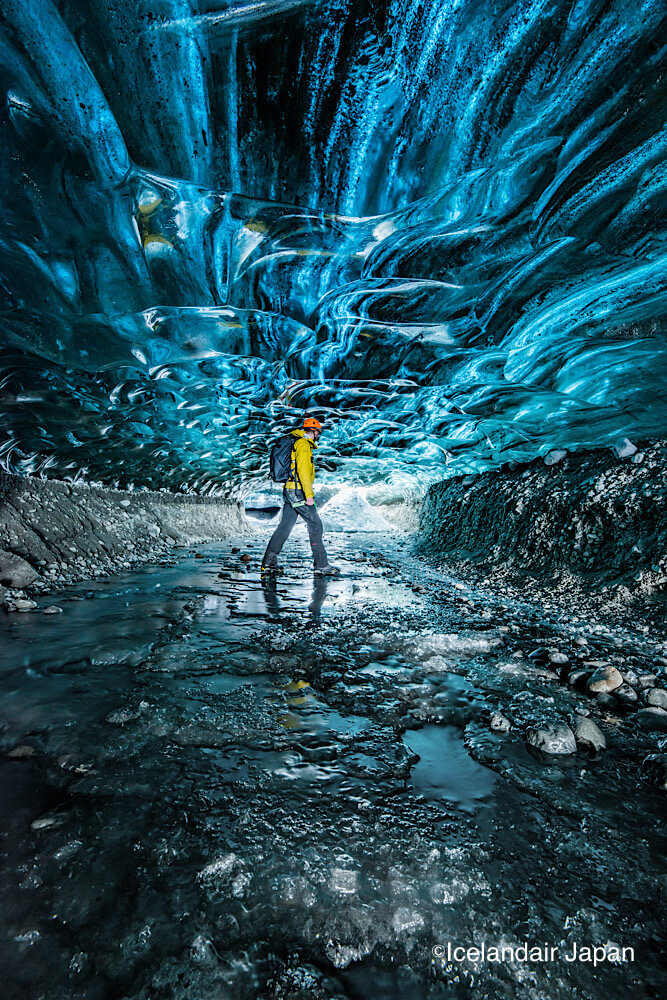 添乗員同行 2 25発 絶景アイスランド スーパーブルー氷の洞窟8日間 北欧旅行フィンツアー
