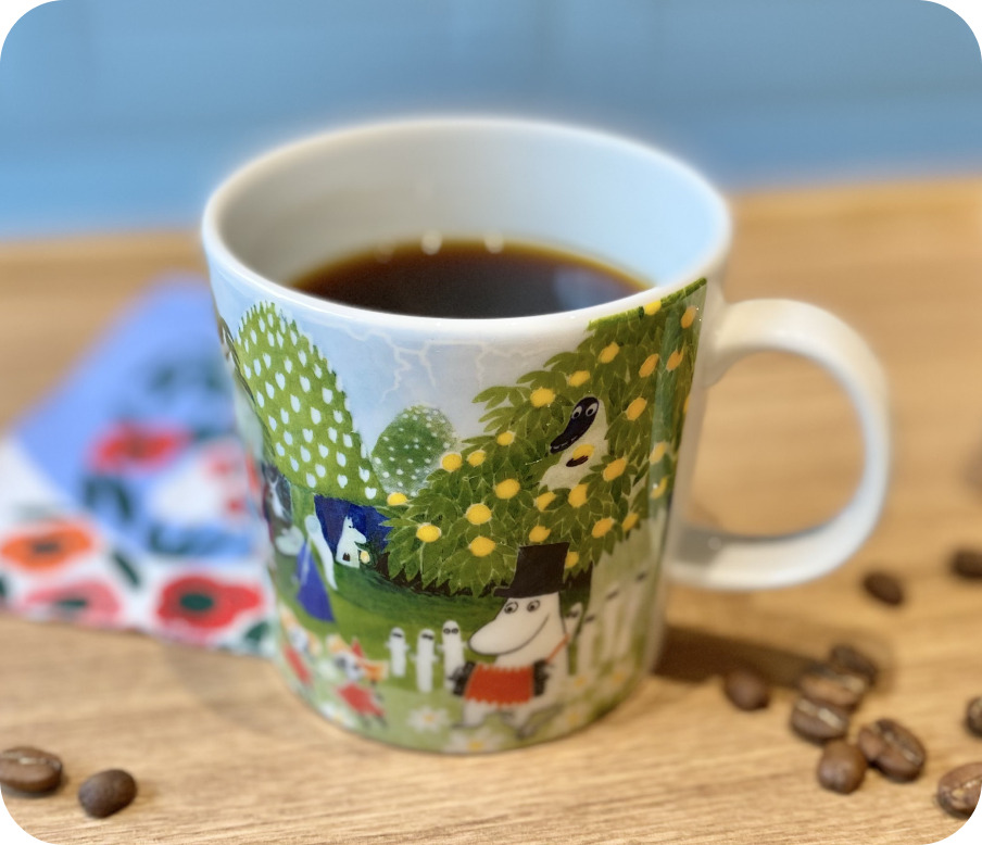 ムーミンマグで提供されるコーヒー